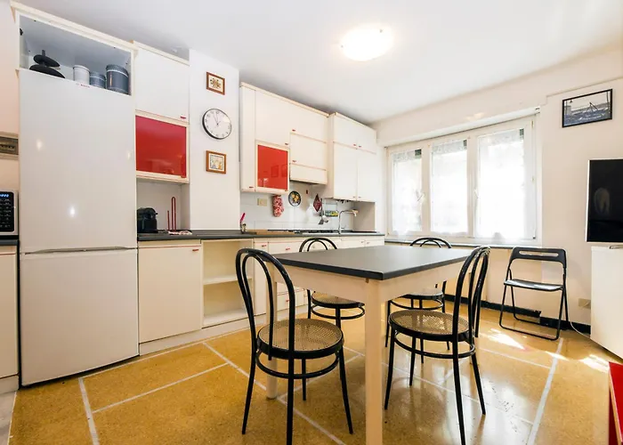 Joivy Bright 2-bedroom Flat With Terrace Near The Lejlighed