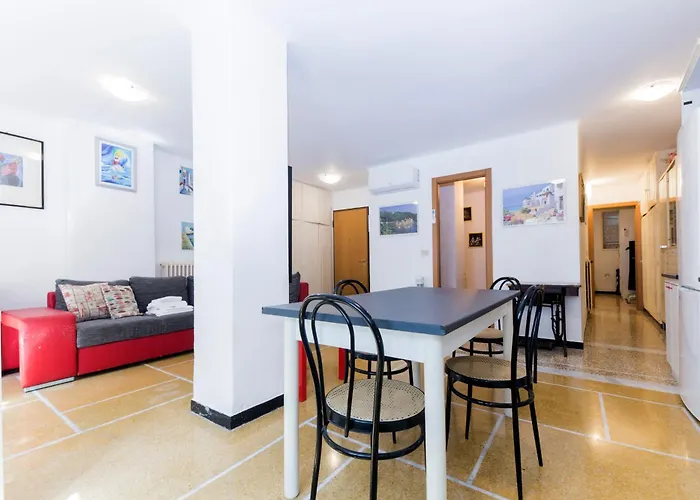 Joivy Bright 2-bedroom Flat With Terrace Near The * Rapallo