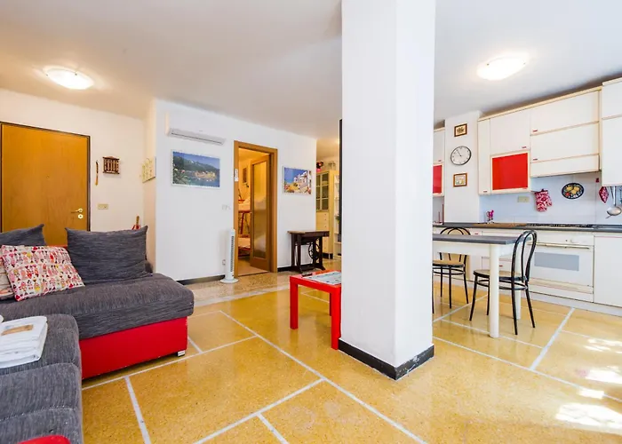 Joivy Bright 2-bedroom Flat With Terrace Near The Lejlighed